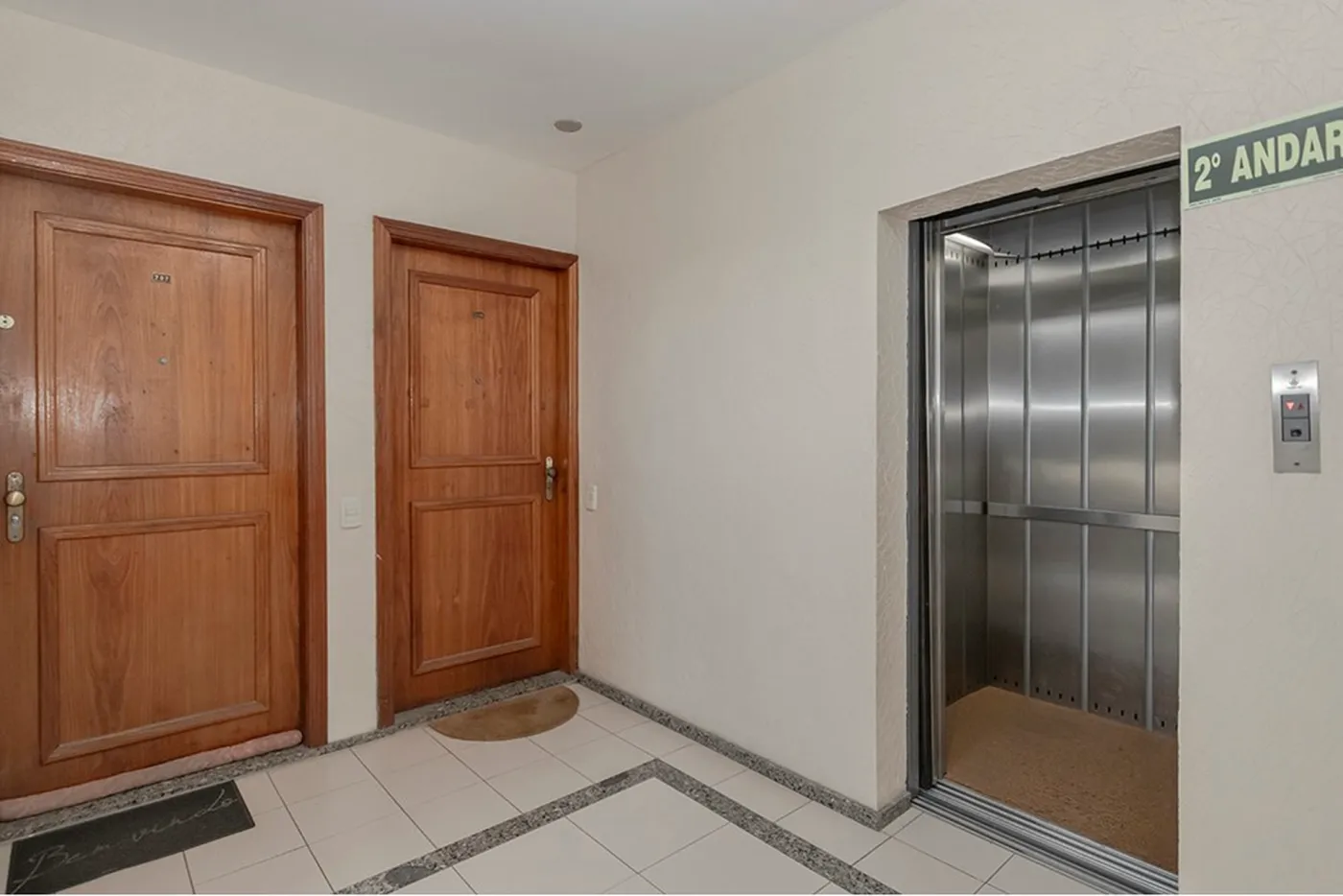 TÀG 335 Apto 610291033-5 - REMAX Capital Park Exclusividades
