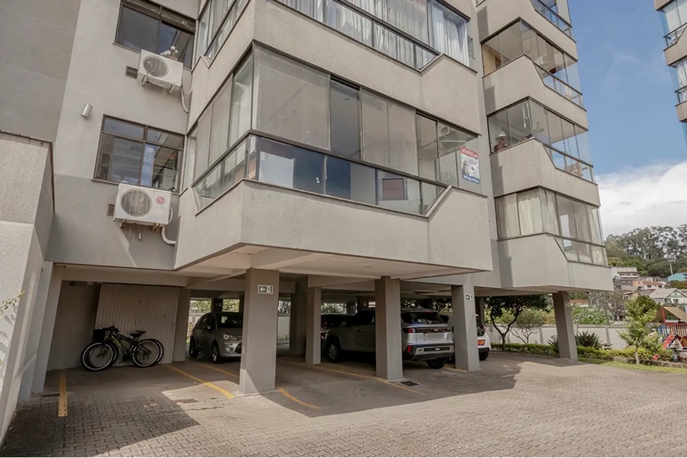 TÀG 335 Apto 610291033-5 - REMAX Capital Park Exclusividades