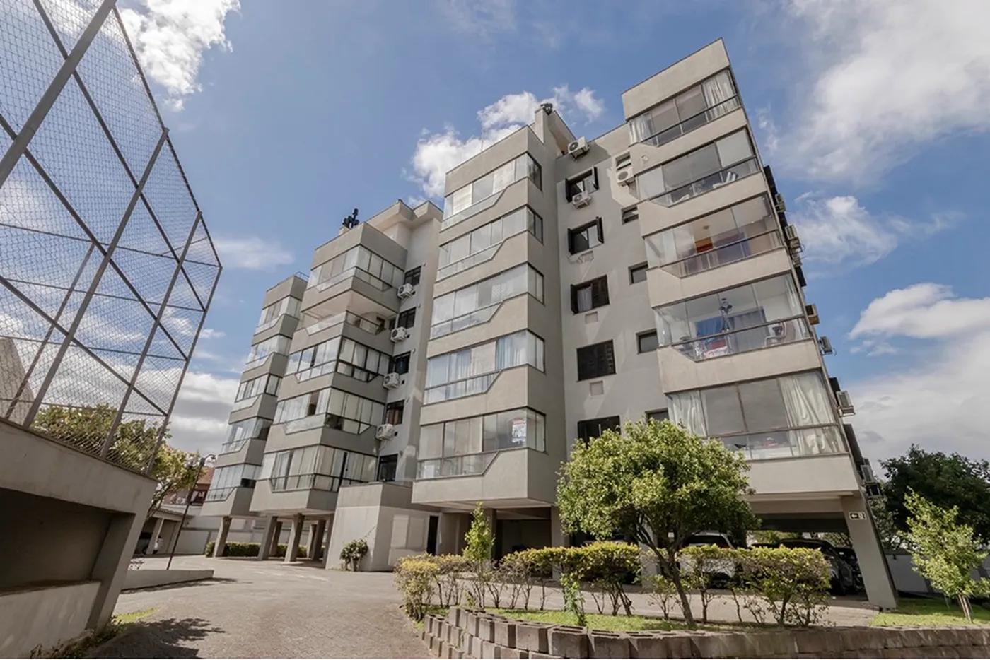 TÀG 335 Apto 610291033-5 - REMAX Capital Park Exclusividades
