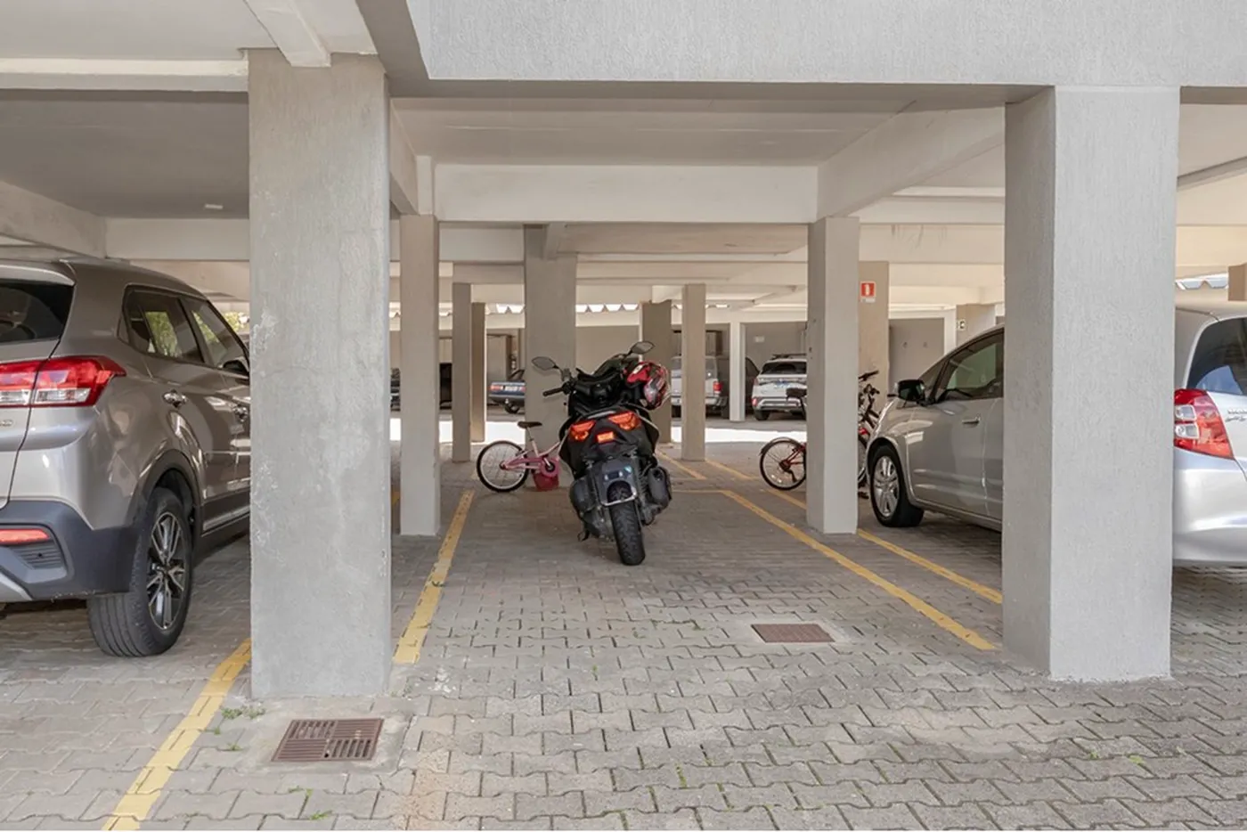 TÀG 335 Apto 610291033-5 - REMAX Capital Park Exclusividades