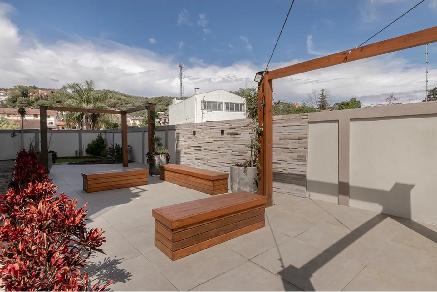 TÀG 335 Apto 610291033-5 - REMAX Capital Park Exclusividades