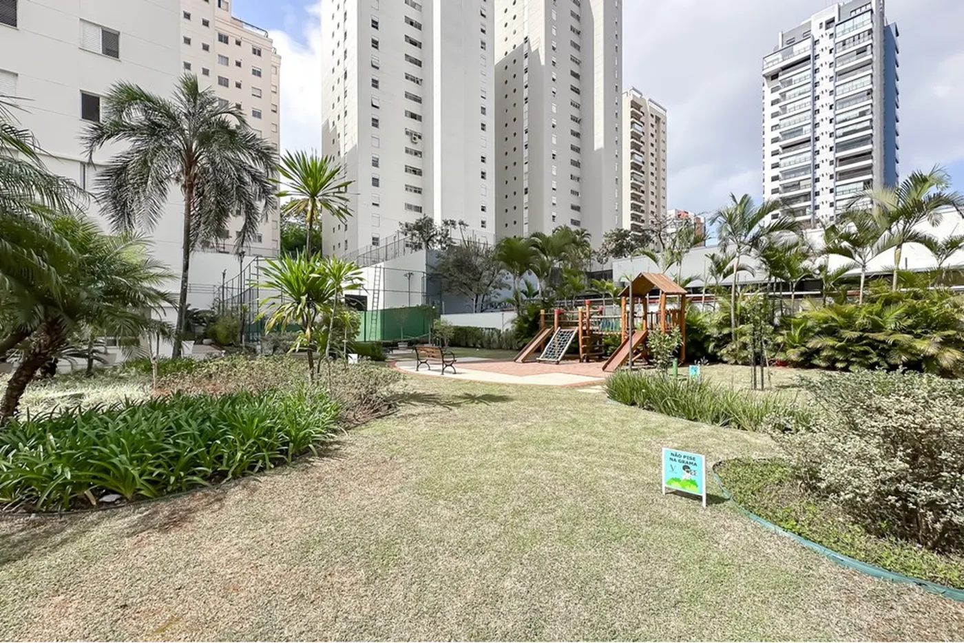 SAAP 760 Apto 601721052-10 - REMAX Front Exclusividades