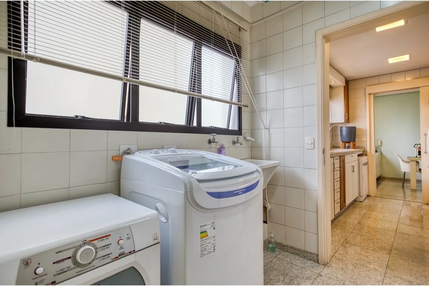 PV 1261 Apto 601081090-23 - REMAX Lepex Exclusividades