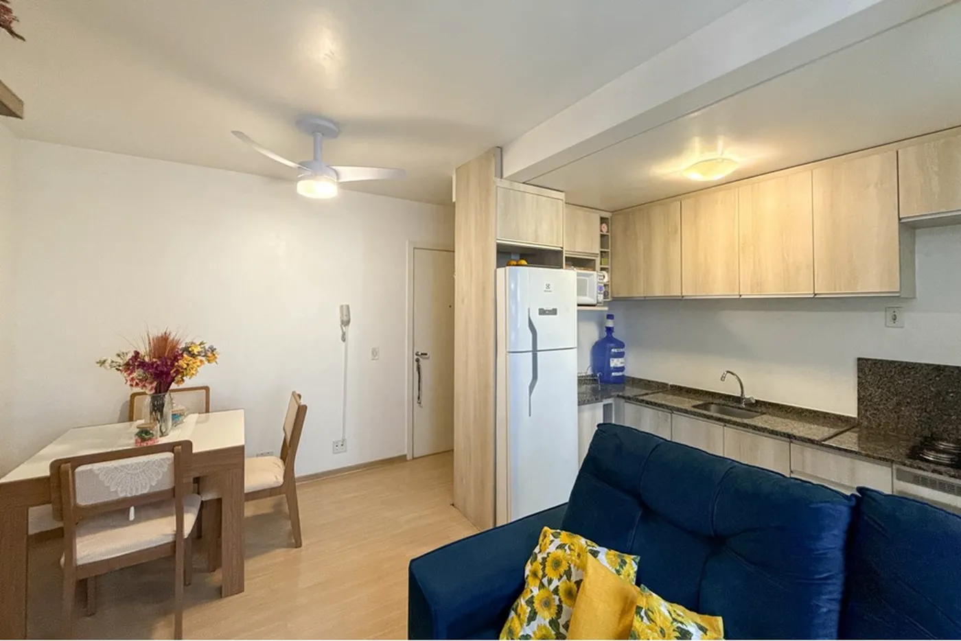 FJC 700 Apto 612651031-49 - REMAX Pillares Exclusividades
