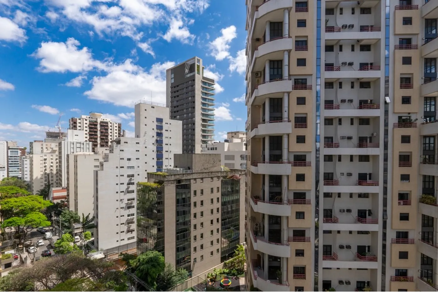 IBI 85 Apto 601131009-88 - REMAX Ares Exclusividades