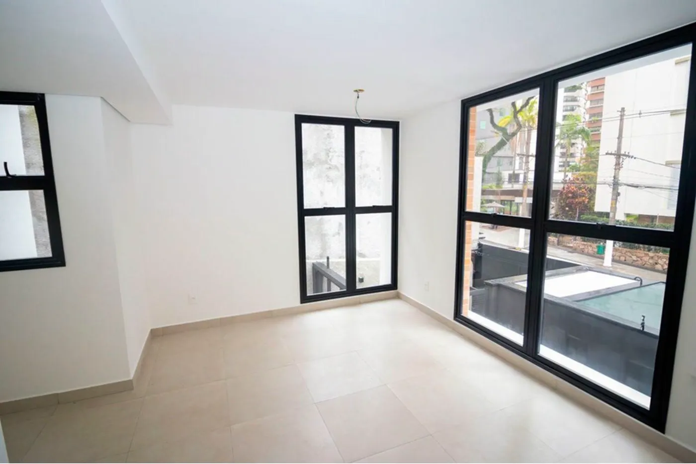 HDVF 323 601371058-22 - REMAX Boutique Exclusividades