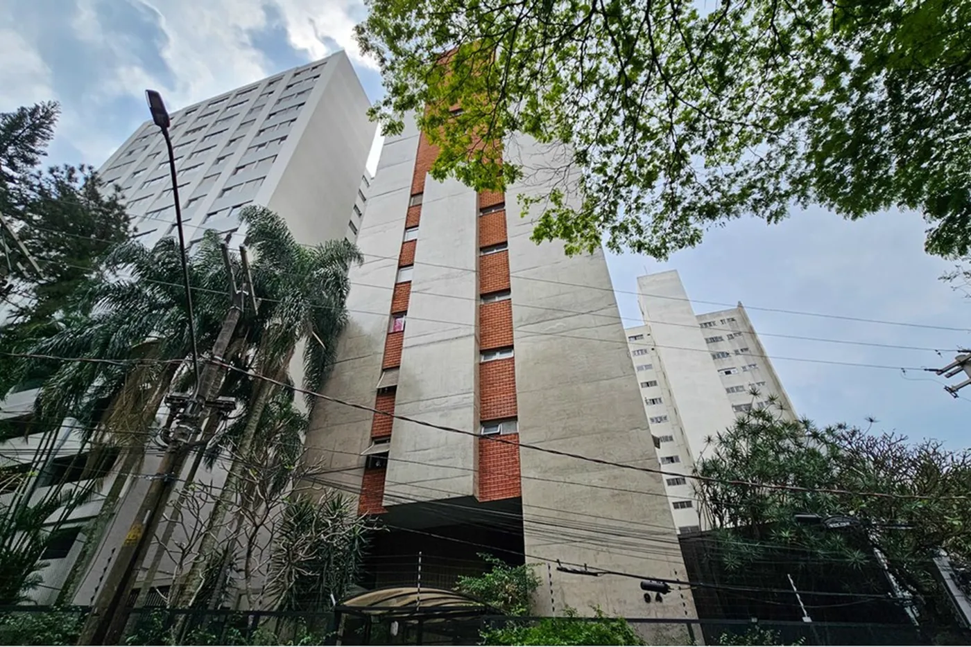 SIK 94 Apto 601081090-22 - REMAX Lepex Exclusividades