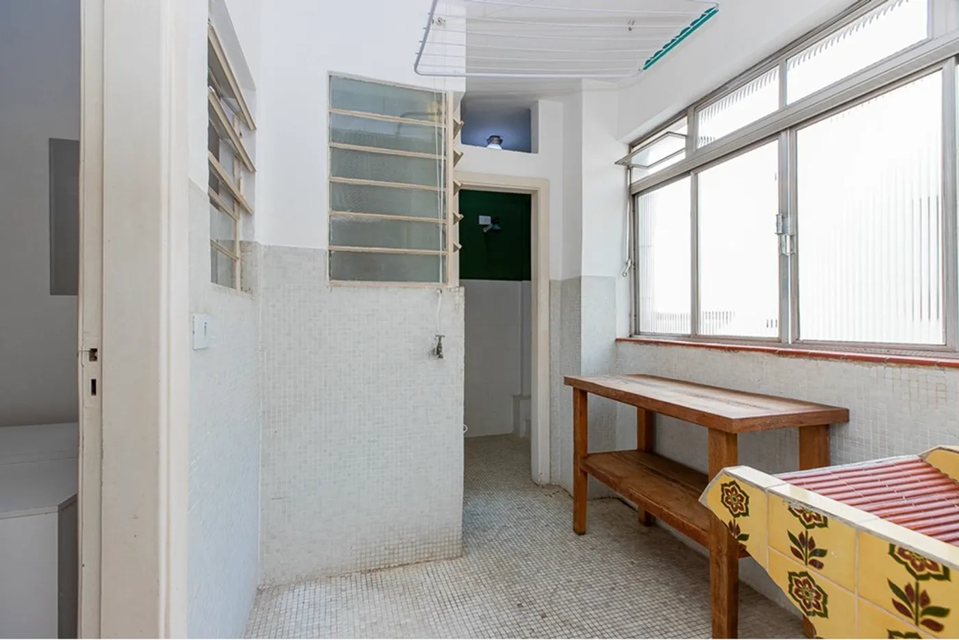 PL 1208 Apto 601241007-80 - REMAX Ville Exclusividades