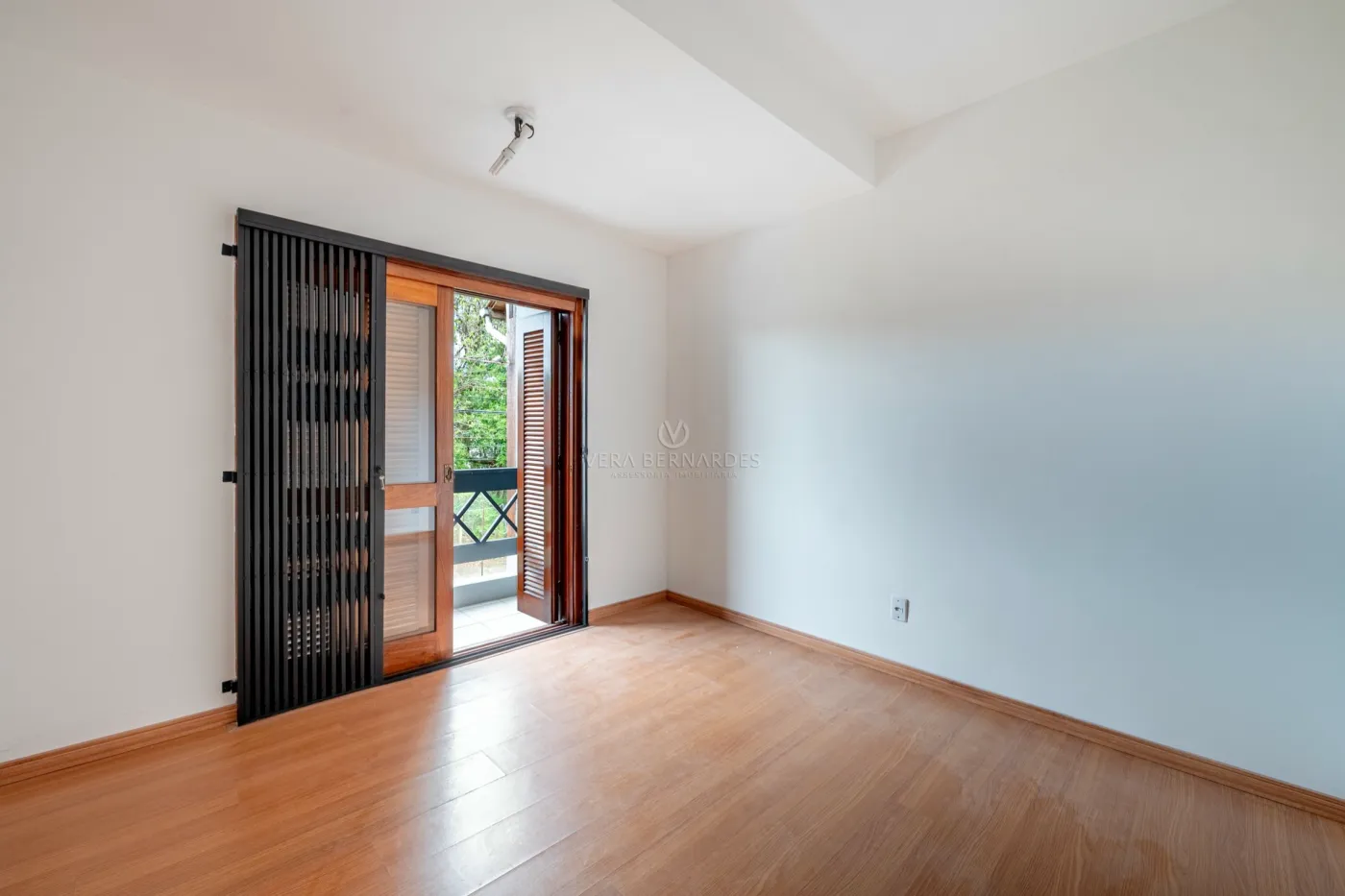 IETMF 40 Casa 43747 - VB Assessoria Imobiliária Exclusividades