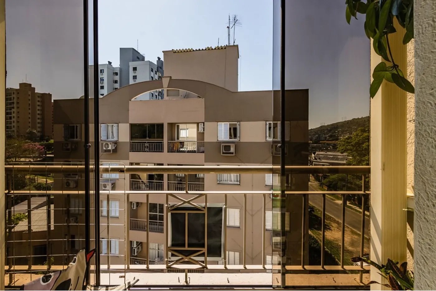 JCAG 250 Apto 612511051-13 - REMAX Moderna Exclusividades