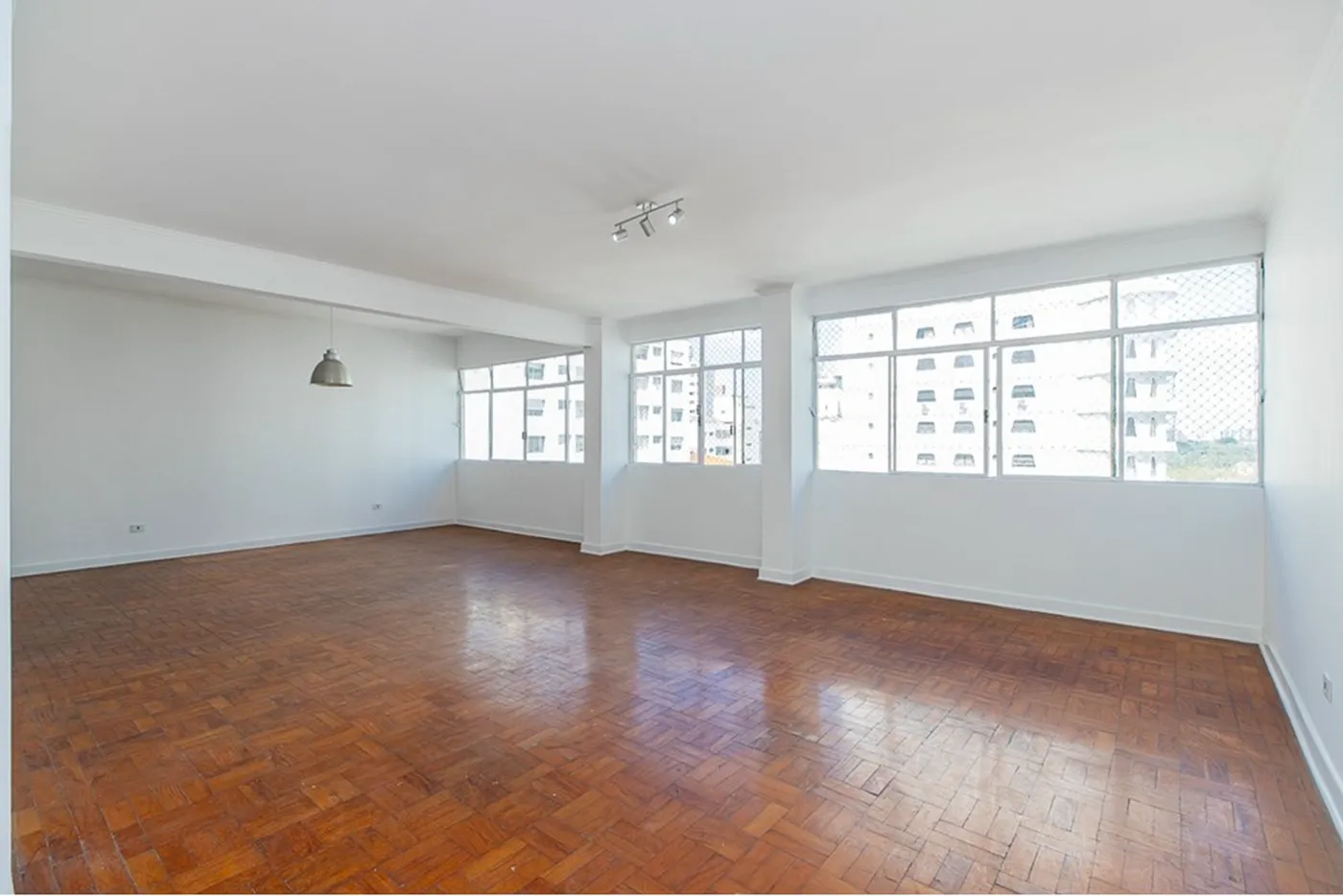 AS 113 Apto 601131009-89 - REMAX Ares Exclusividades