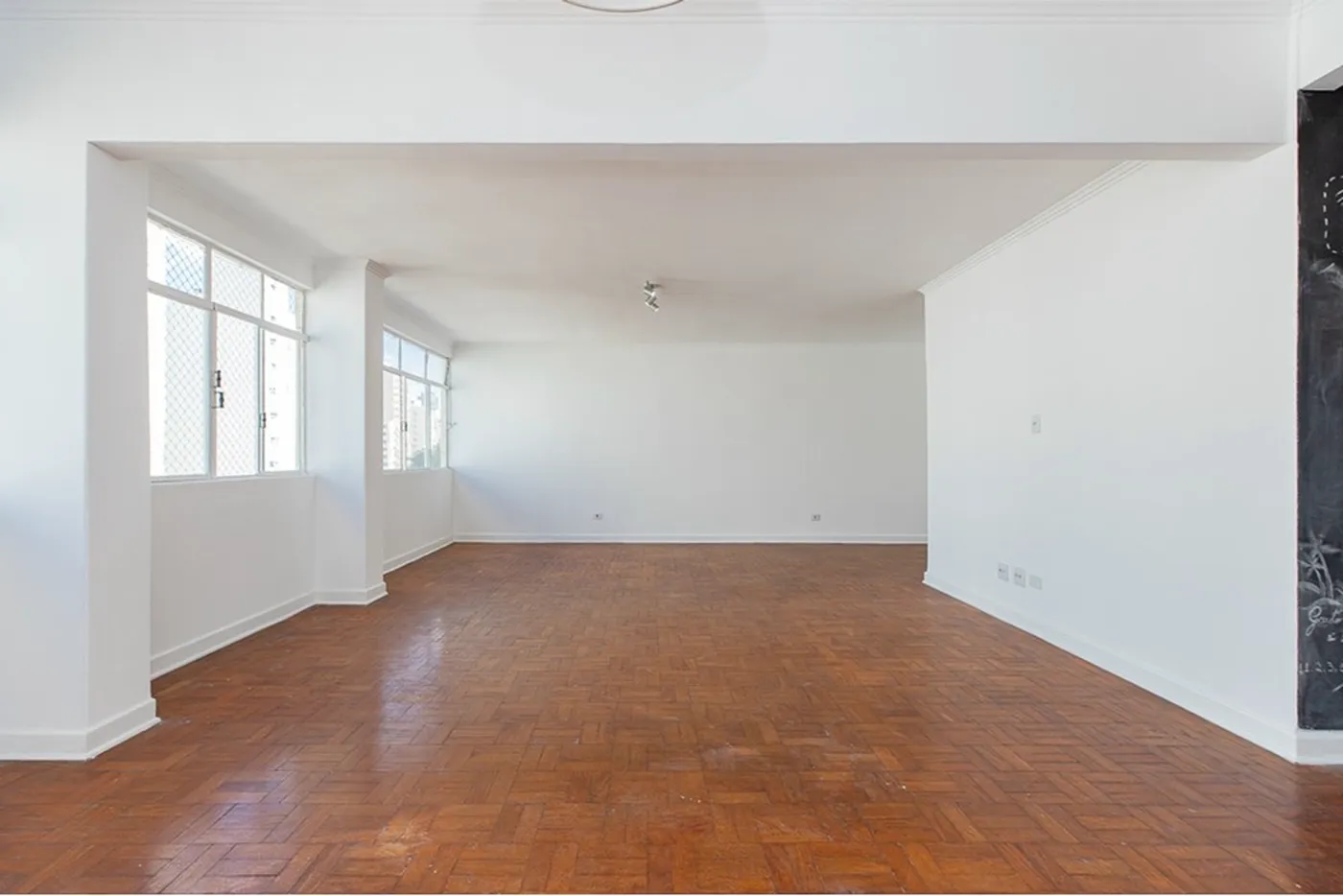 AS 113 Apto 601131009-89 - REMAX Ares Exclusividades
