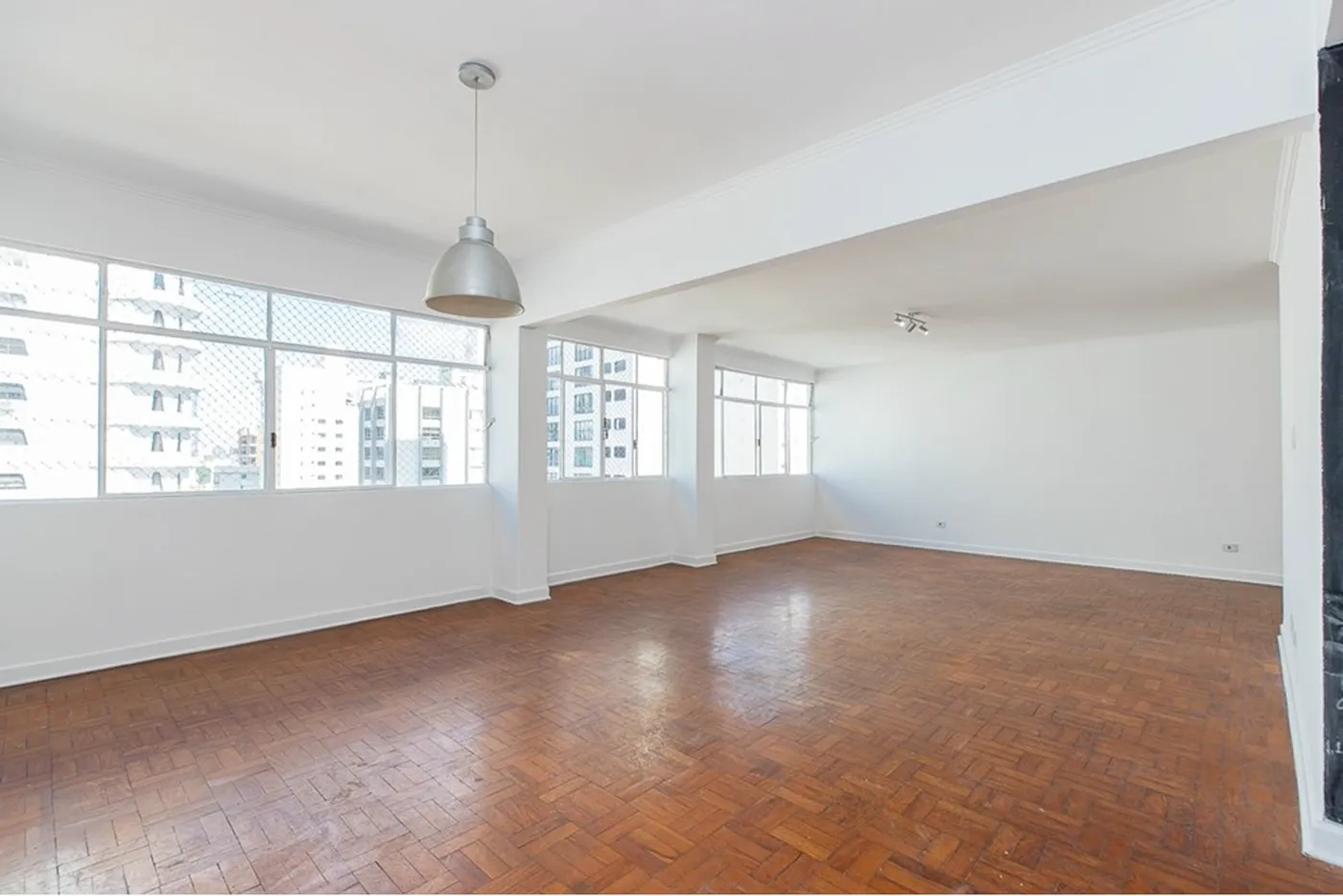 AS 113 Apto 601131009-89 - REMAX Ares Exclusividades
