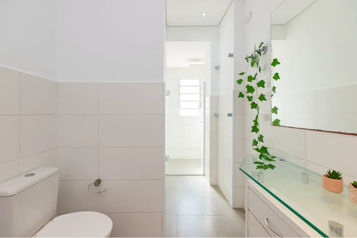 AS 113 Apto 601131009-89 - REMAX Ares Exclusividades