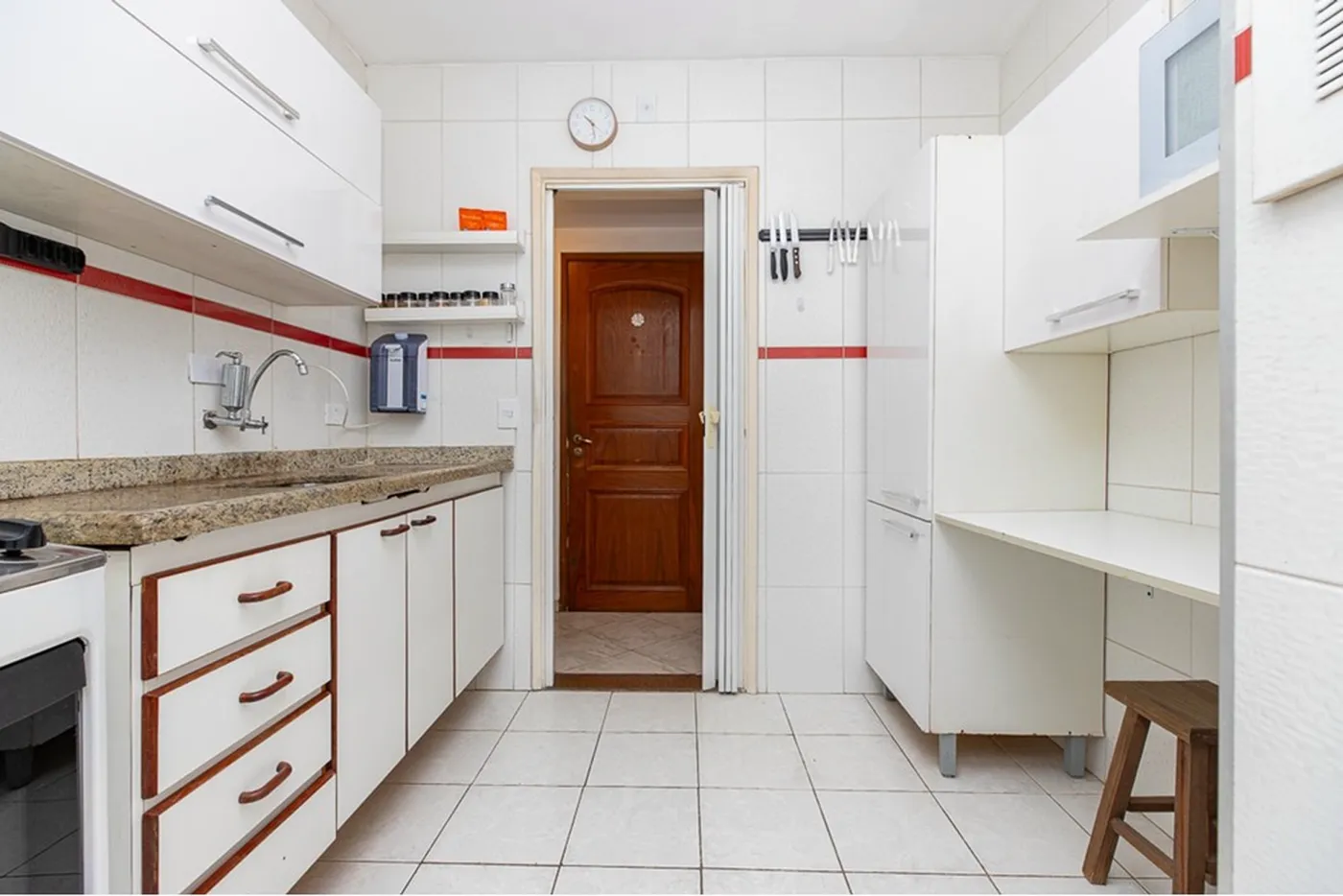 CAM 195 Apto 601131009-86 - REMAX Ares Exclusividades