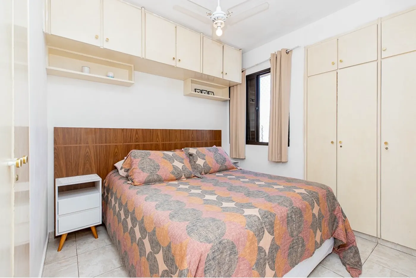 CAM 195 Apto 601131009-86 - REMAX Ares Exclusividades