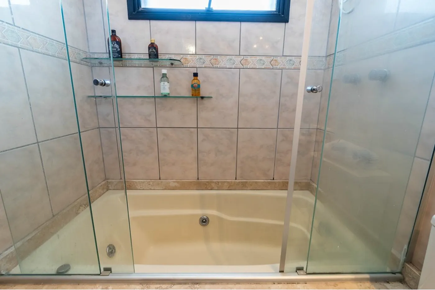 ILG 8 Casa 601971088-4 - REMAX Empire Exclusividades