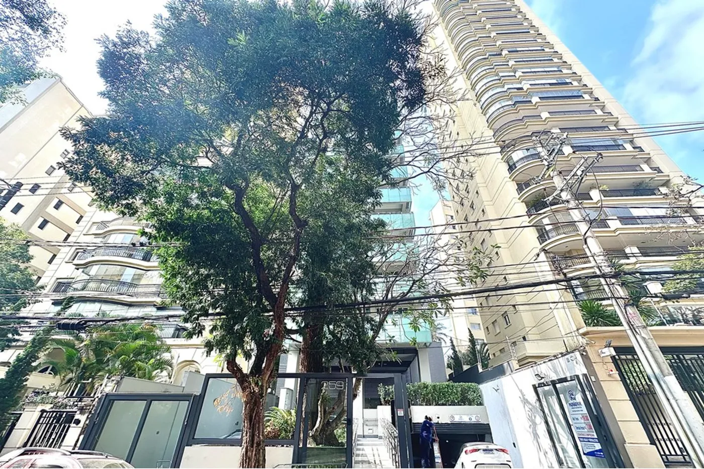 PLA 259 Sala 601081056-47 - REMAX Lepex Exclusividades