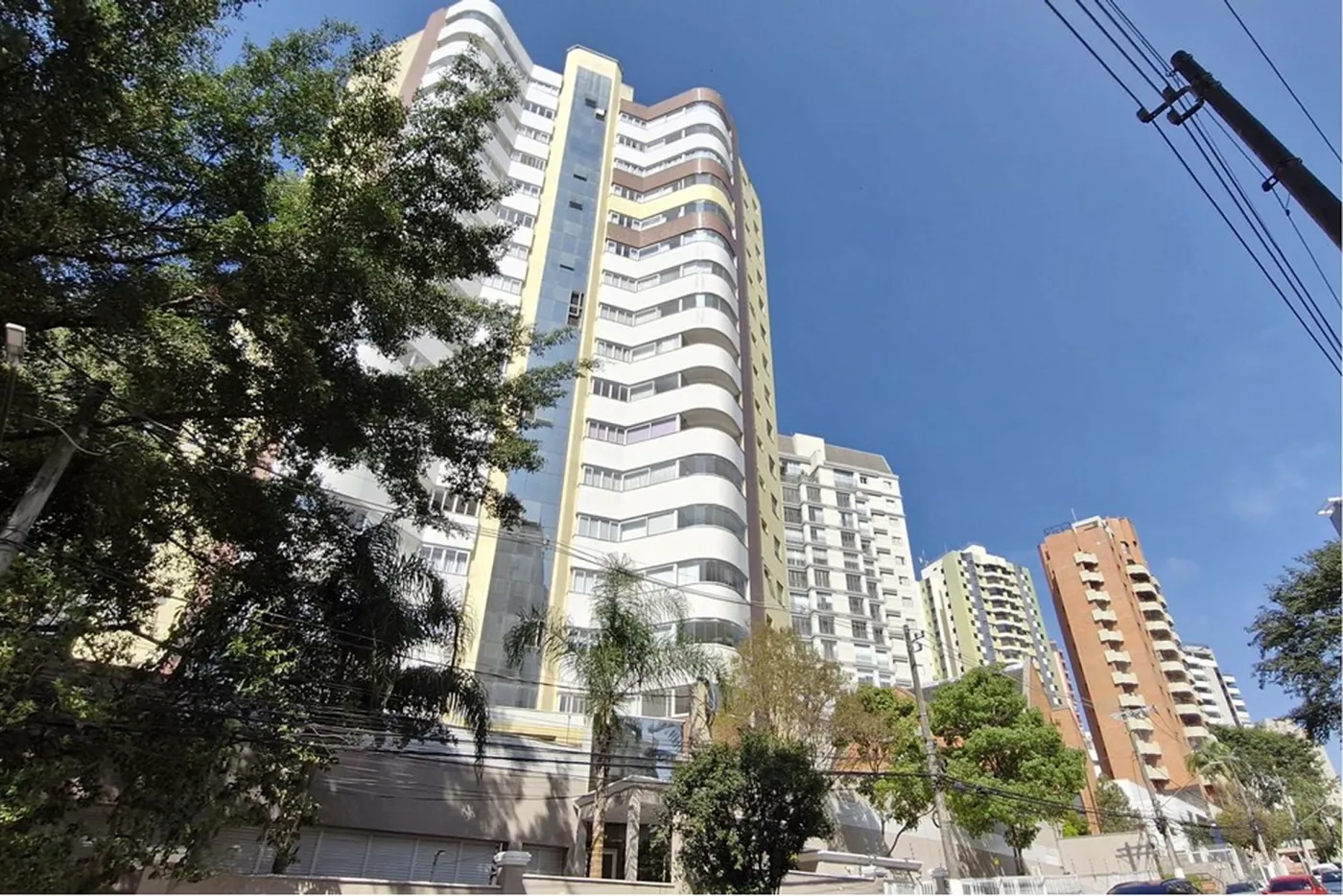 PJRU 932 Apto 601361044-56 - REMAX Trio Exclusividades