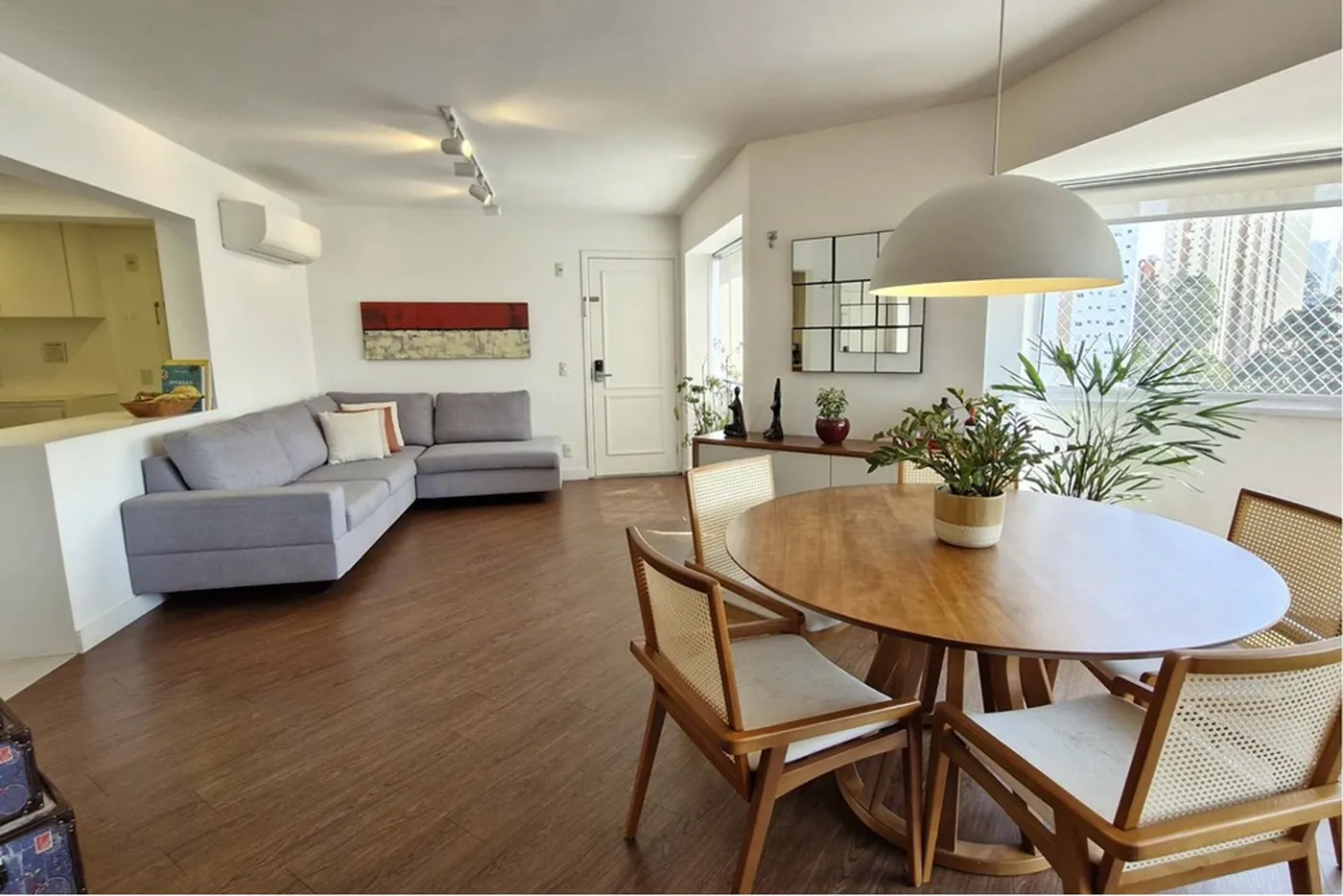 PJRU 932 Apto 601361044-56 - REMAX Trio Exclusividades