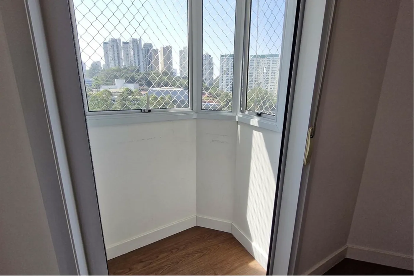 PJRU 932 Apto 601361044-56 - REMAX Trio Exclusividades
