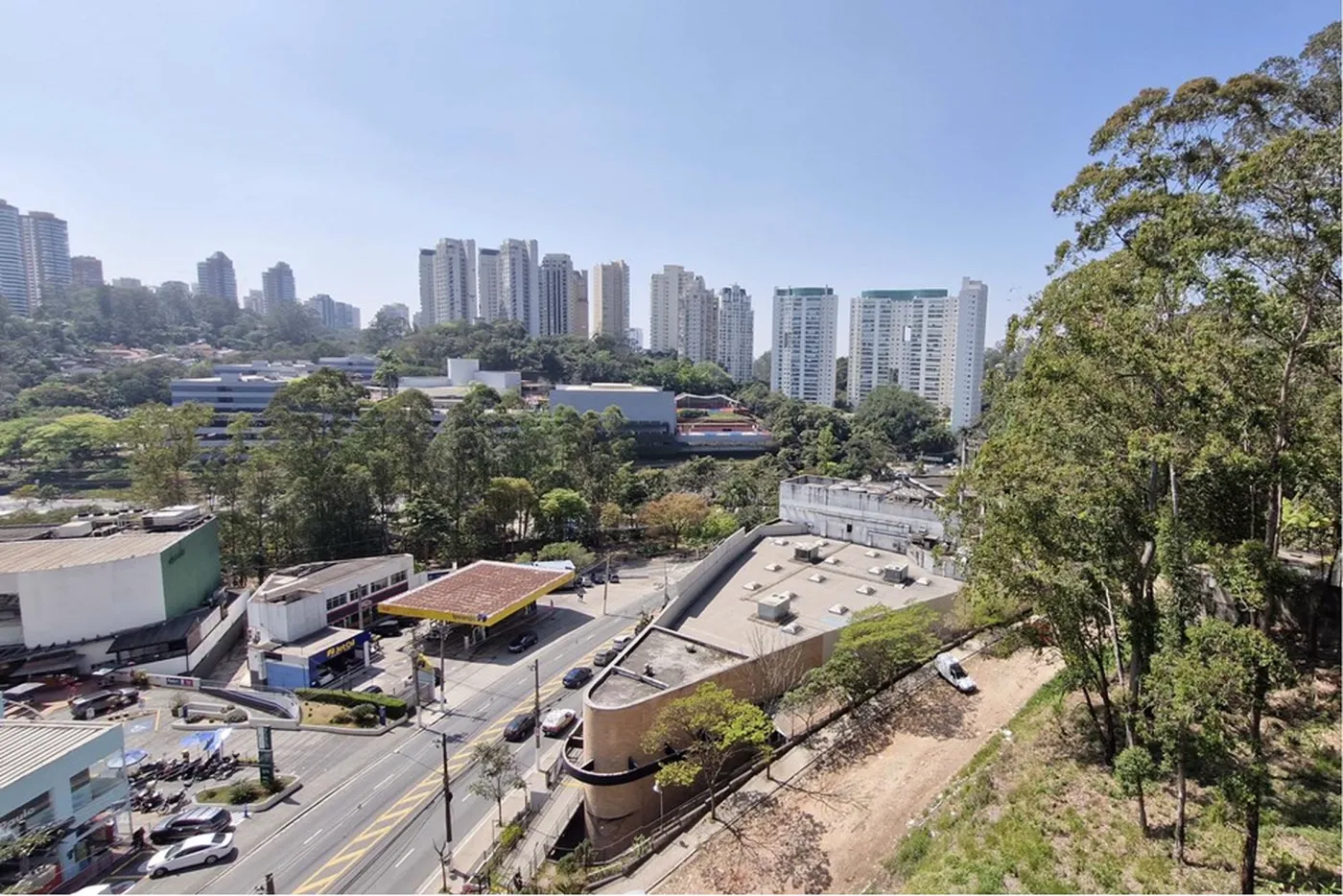 PJRU 932 Apto 601361044-56 - REMAX Trio Exclusividades