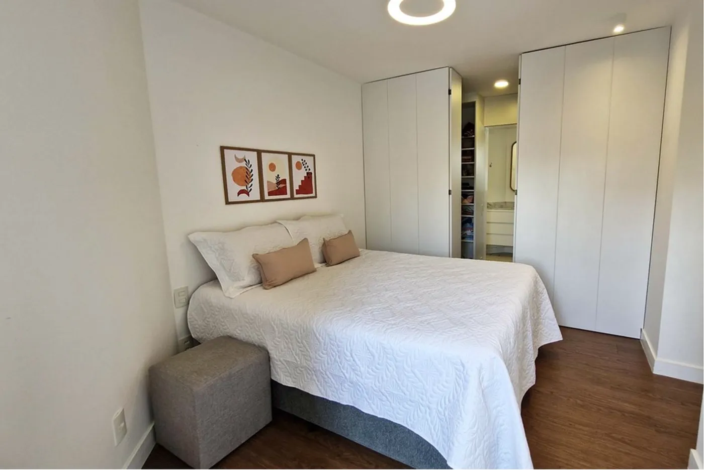 PJRU 932 Apto 601361044-56 - REMAX Trio Exclusividades