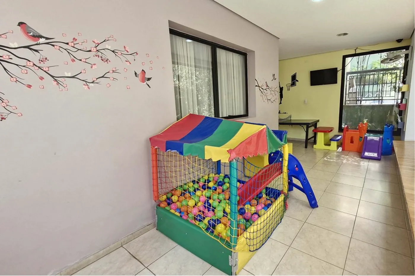 BPI 64 Apto 601361053-38 - REMAX Trio Exclusividades