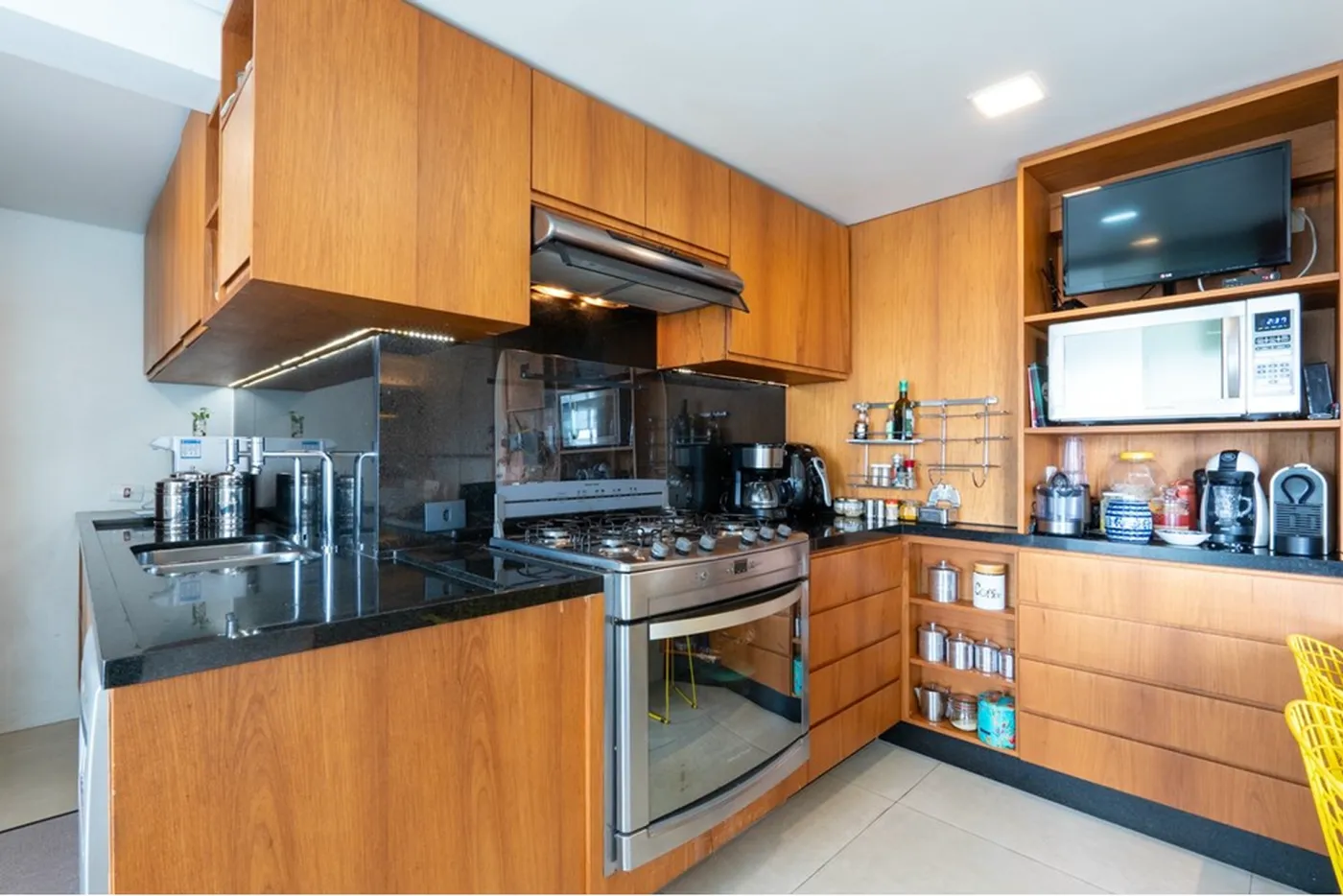ADBVNDJ 95 Apto 601131035-36 - REMAX Ares Exclusividades
