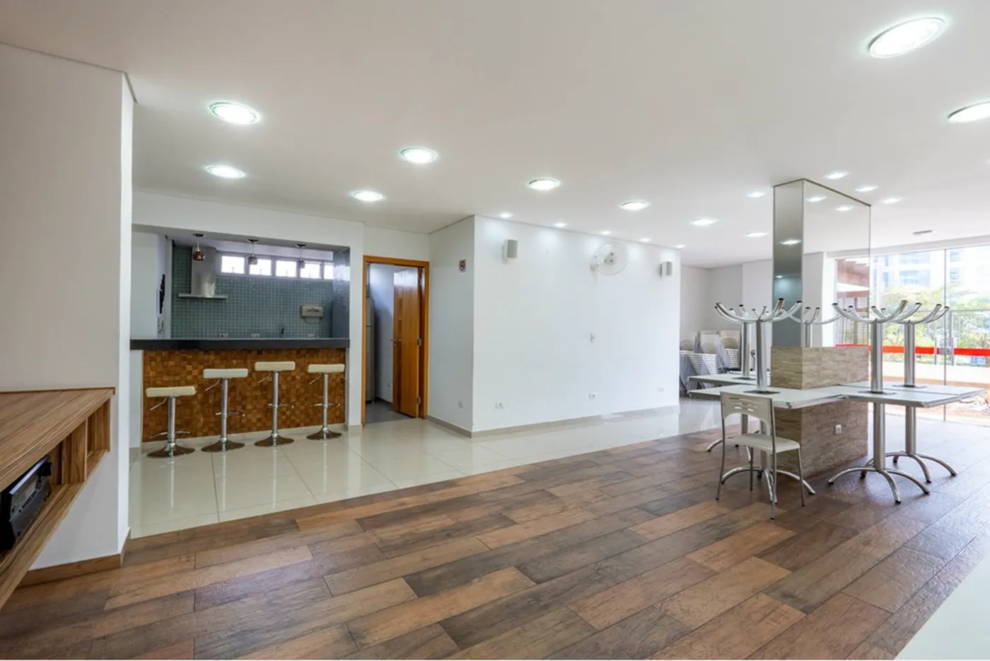 ADBVNDJ 95 Apto 601131035-36 - REMAX Ares Exclusividades
