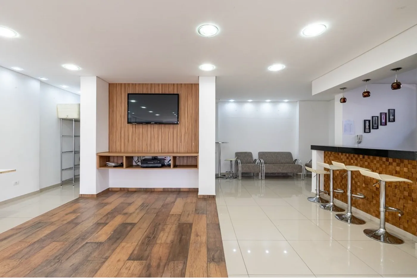 ADBVNDJ 95 Apto 601131035-36 - REMAX Ares Exclusividades