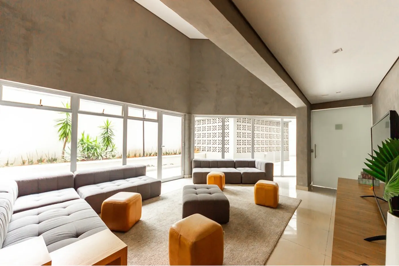 SC 1164 Apto 602031002-110 - REMAX Classique Exclusividades