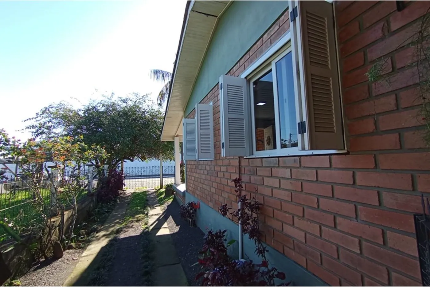 CJK 399 612511062-5 - REMAX Moderna Exclusividades