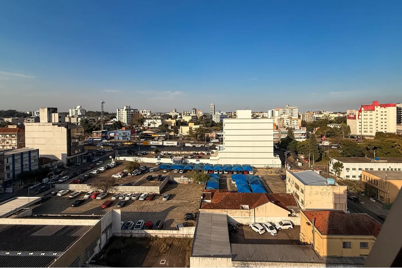 CQDJ 121 Sala 612651052-72 - REMAX Pillares Exclusividades