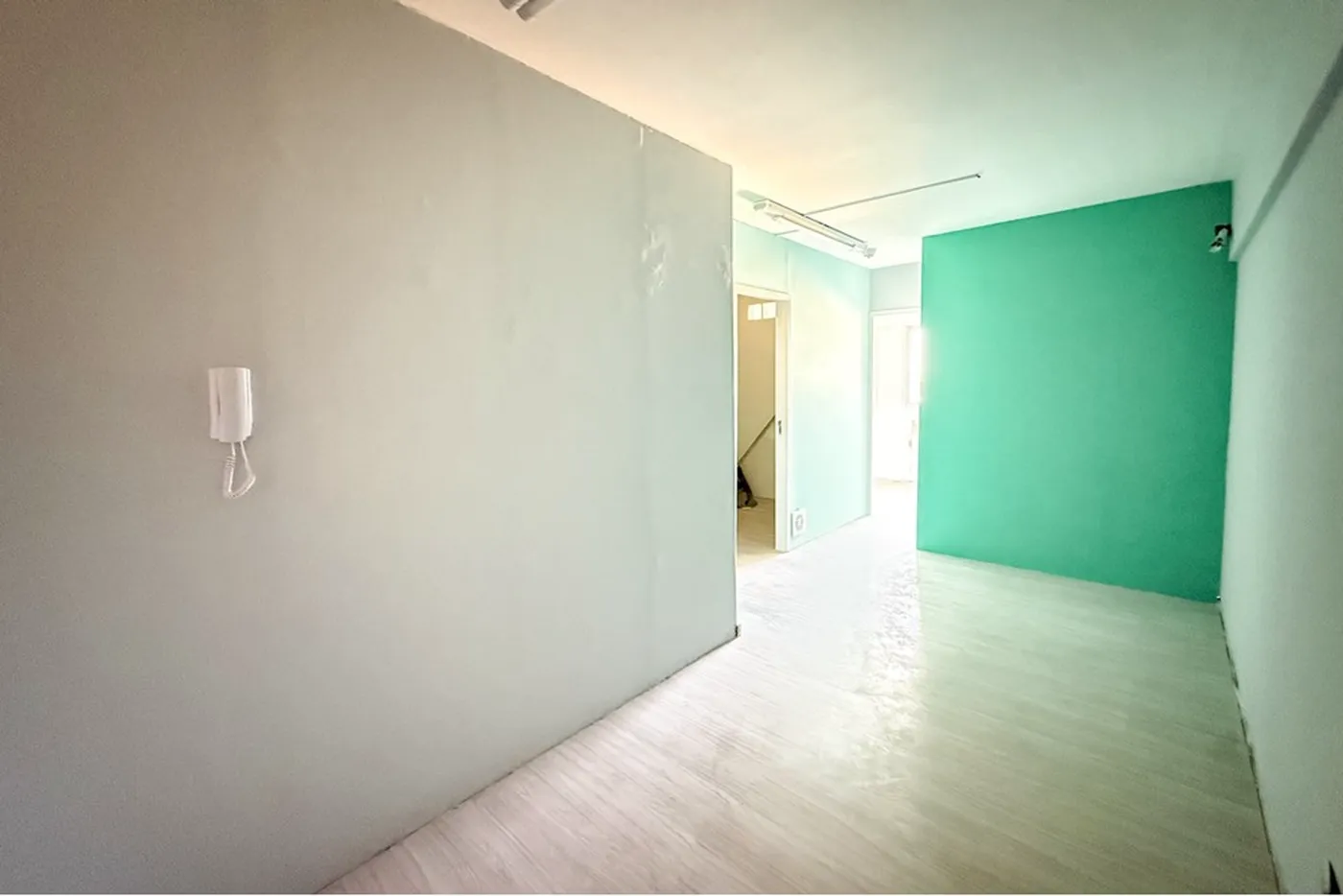 CQDJ 121 Sala 612651052-72 - REMAX Pillares Exclusividades