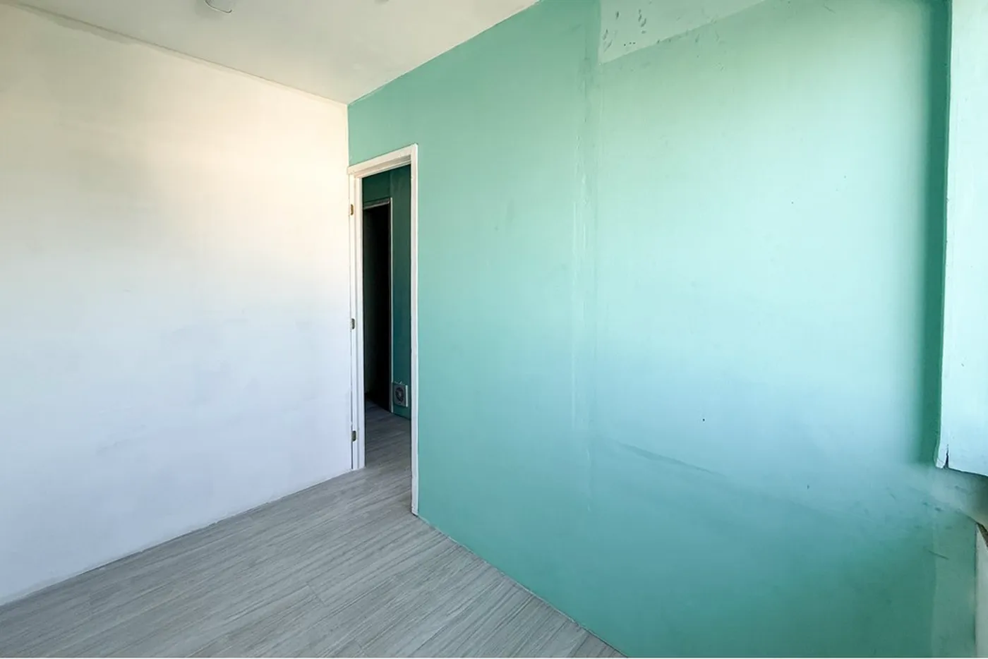 CQDJ 121 Sala 612651052-72 - REMAX Pillares Exclusividades