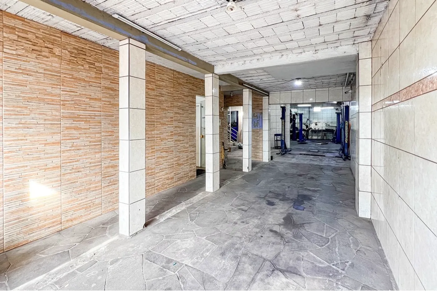 EVB 2851 Loja 612651052-65 - REMAX Pillares Exclusividades