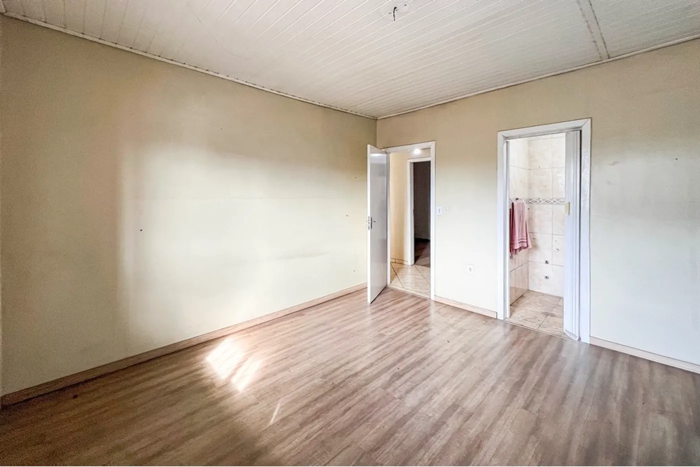 EVB 2851 Loja 612651052-65 - REMAX Pillares Exclusividades