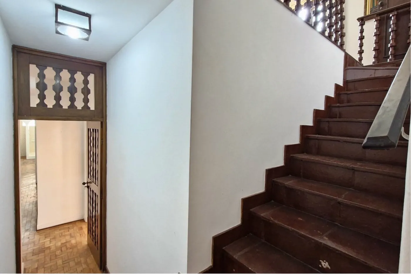 JGOM 347 601361045-17 - REMAX Trio Exclusividades