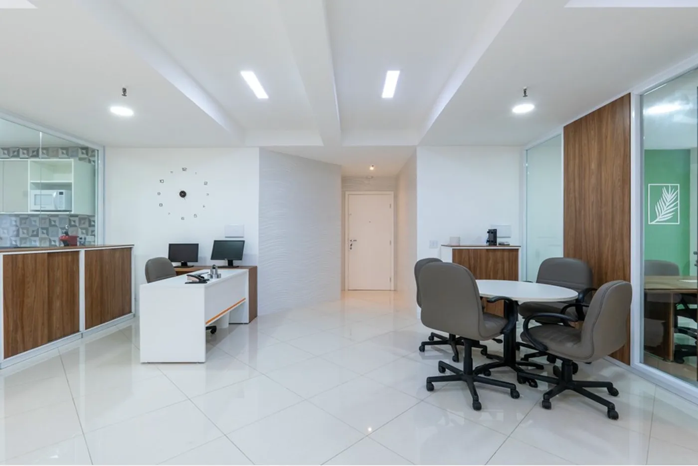 MDLM 1110 Sala 601241070-3 - REMAX Ville Exclusividades