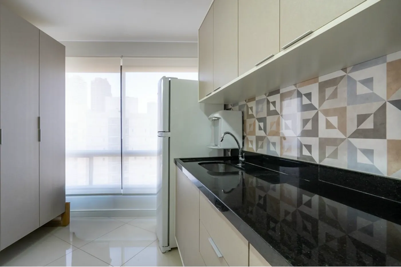 MDLM 1110 Sala 601241070-3 - REMAX Ville Exclusividades