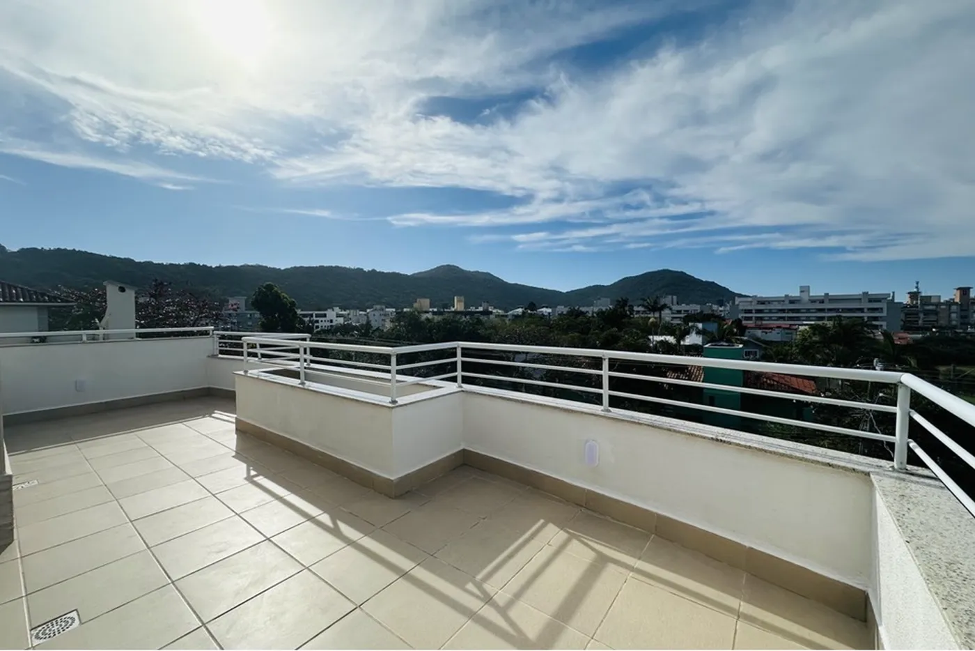 IMDH 515 Apto 590441010-70 - REMAX Dream On II Exclusividades