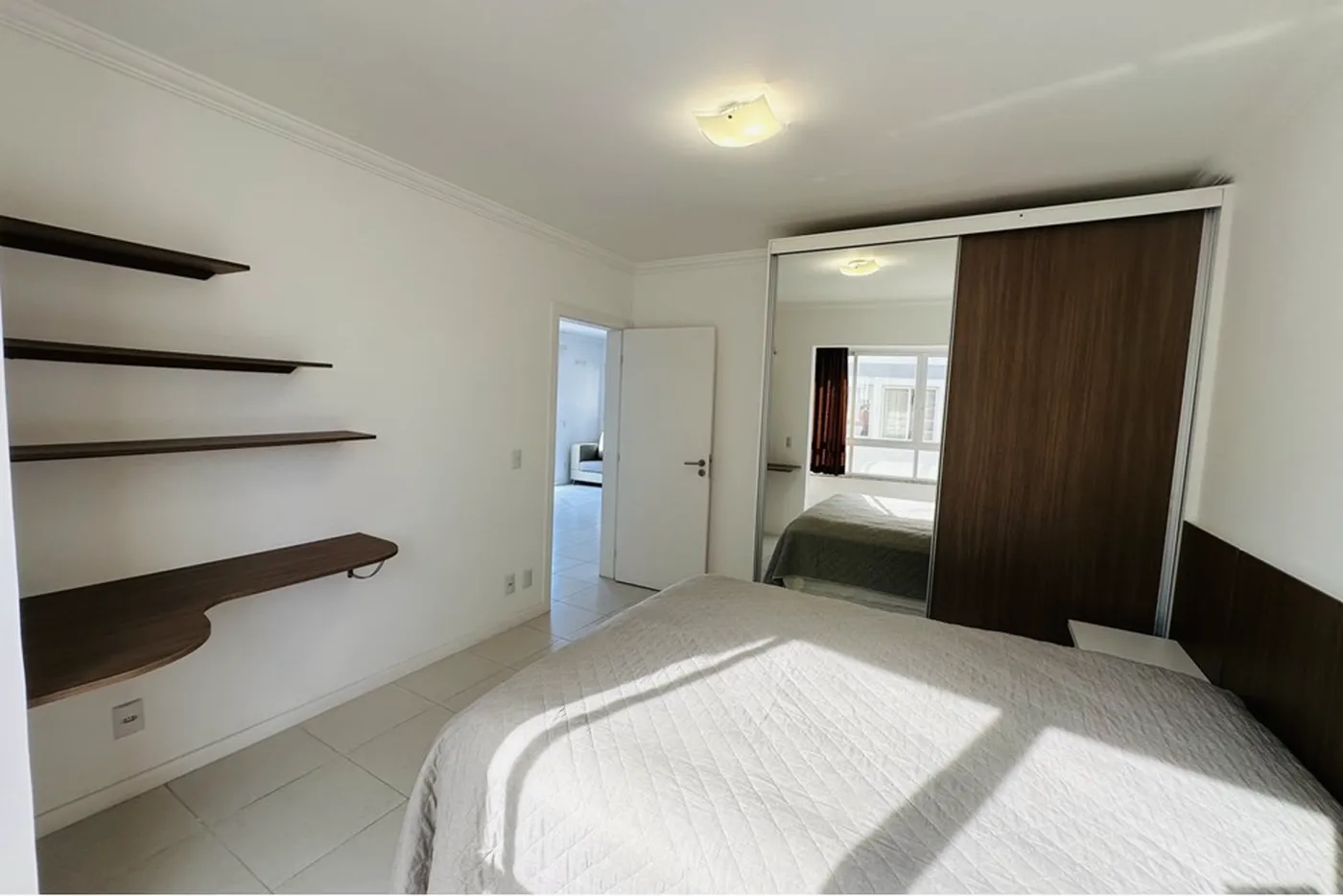 IMDH 515 Apto 590441010-70 - REMAX Dream On II Exclusividades