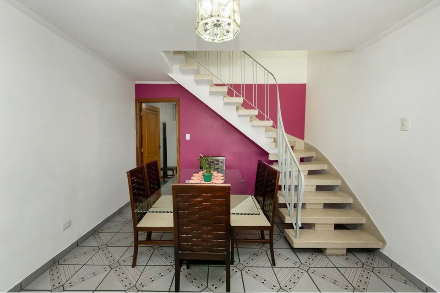 CAB 268 Casa 601371038-41 - REMAX Boutique Exclusividades