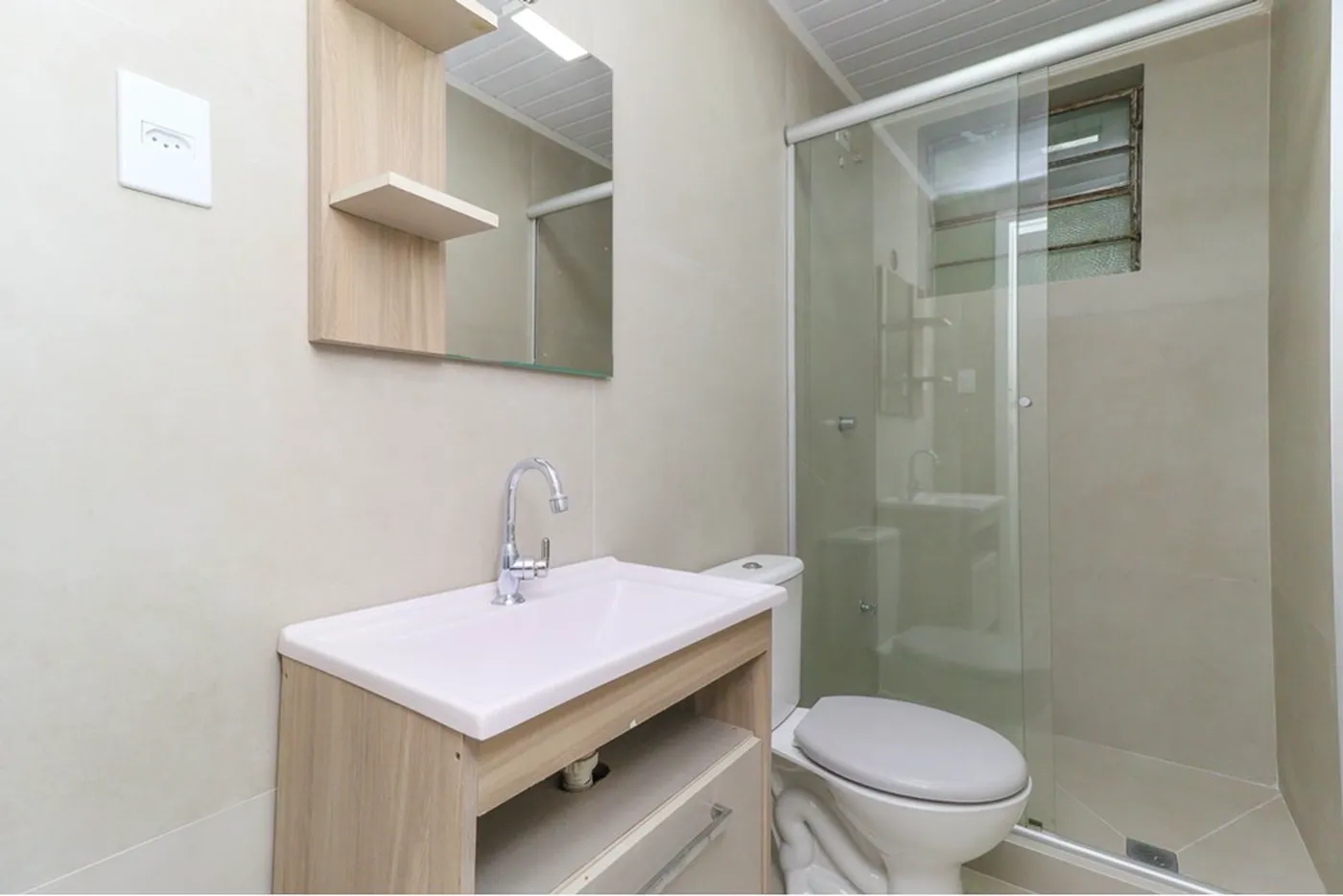 CEP 333 Apto 610191037-96 - REMAX Casa Sul Exclusividades