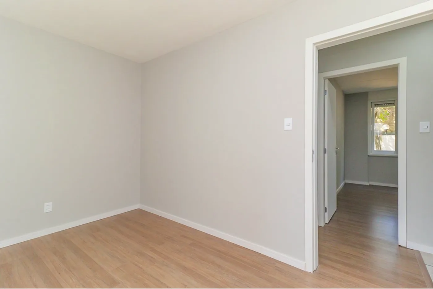CEP 333 Apto 610191037-96 - REMAX Casa Sul Exclusividades