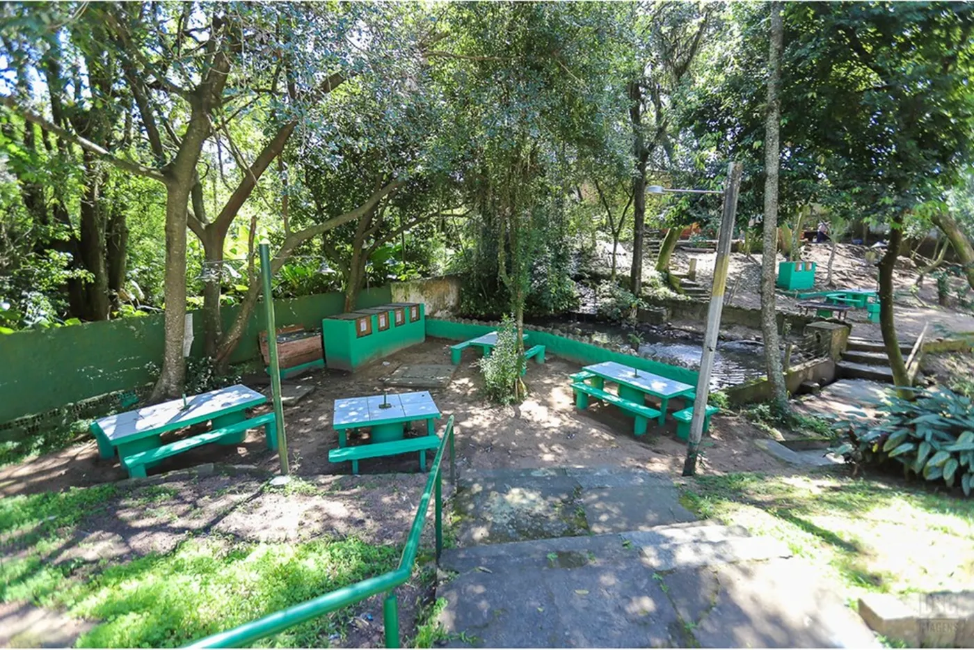 CEP 333 Apto 610191037-96 - REMAX Casa Sul Exclusividades