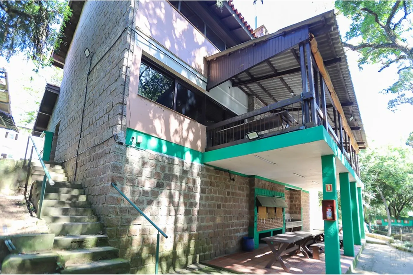 CEP 333 Apto 610191037-96 - REMAX Casa Sul Exclusividades