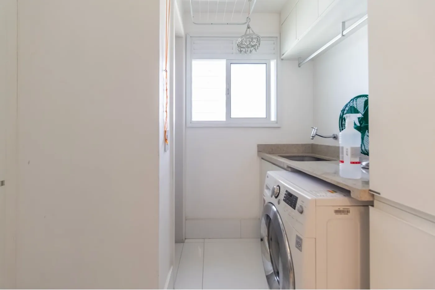 CBE 640 Apto 601481004-53 - REMAX Comunità Exclusividades