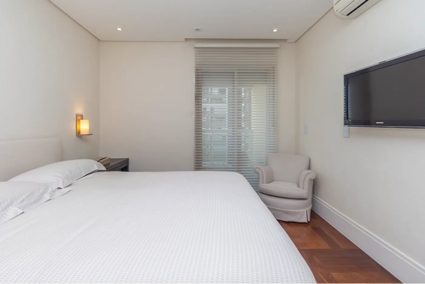 CBE 640 Apto 601481004-53 - REMAX Comunità Exclusividades